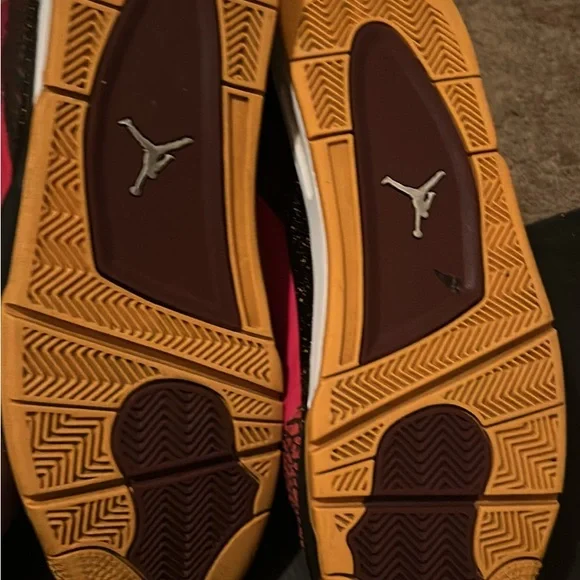 Jordan Son of Low Sneakers - Picture 4 of 5